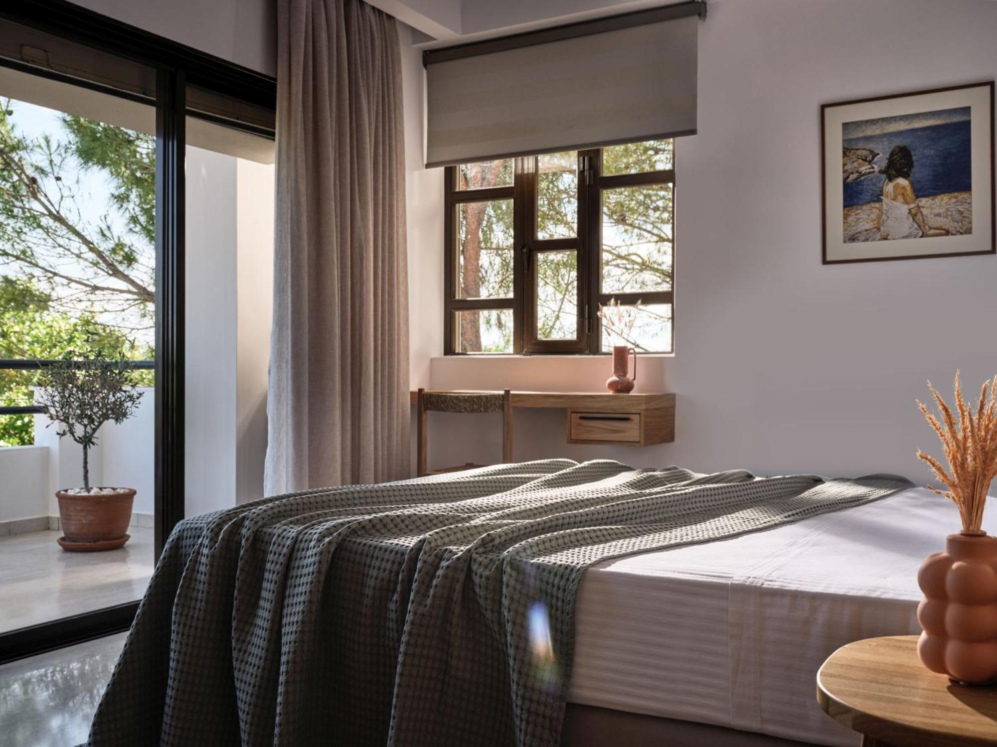 La Maison Du Maire - Luxury With Private Pool, By Zantewize
