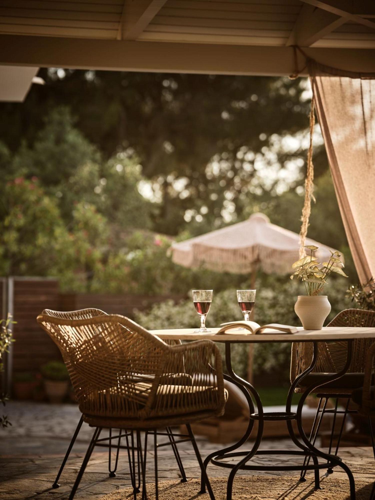 La Maison Du Maire - Luxury With Private Pool, By Zantewize