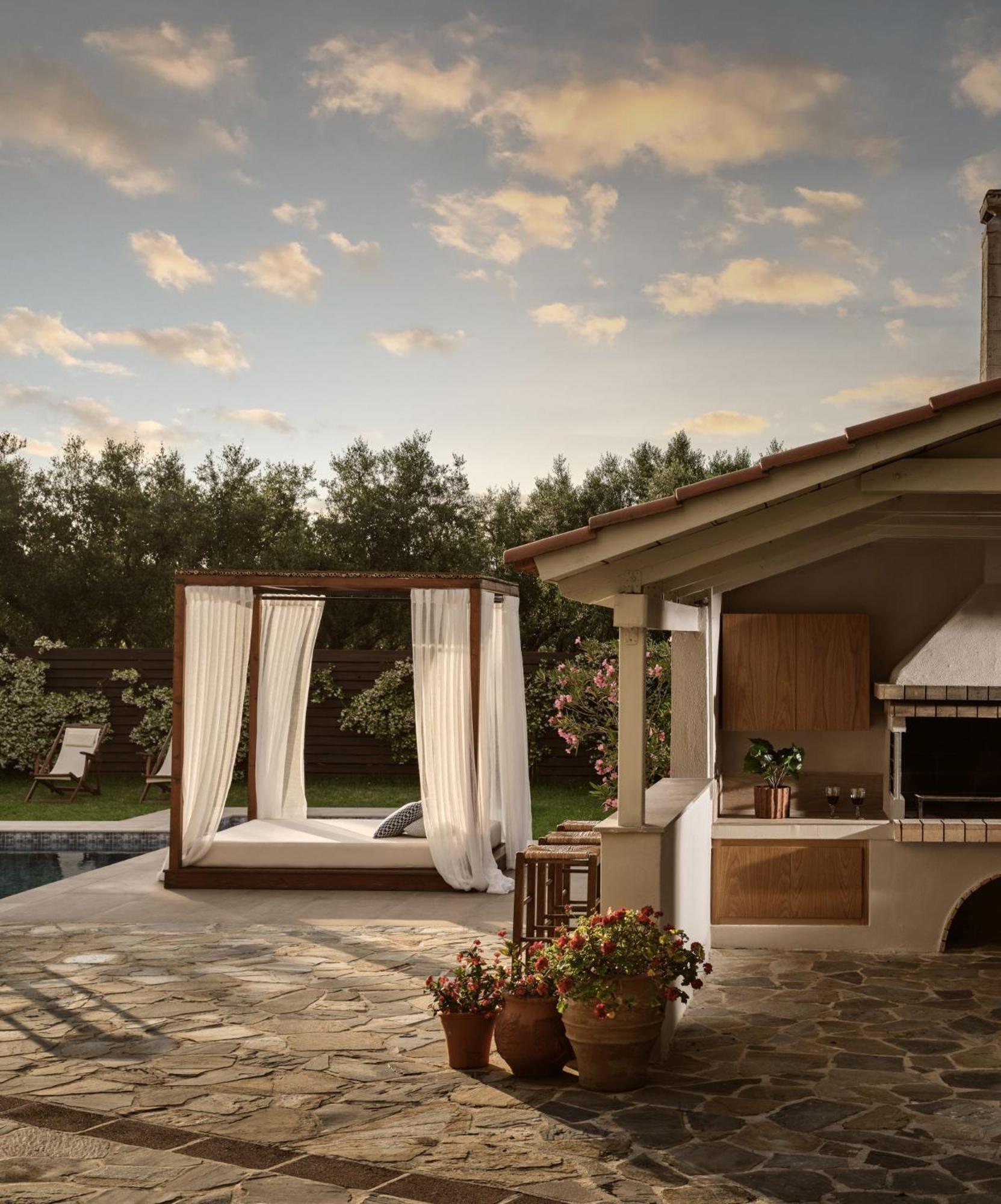 La Maison Du Maire - Luxury With Private Pool, By Zantewize Villa